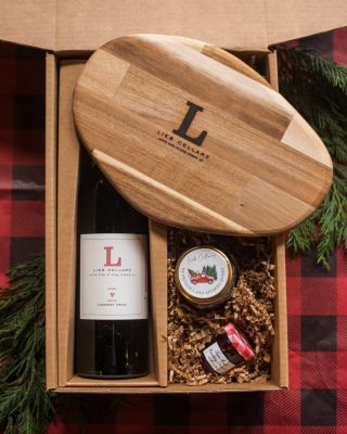 *HOLIDAY* Red Wine & Cheeseboard Gift Set